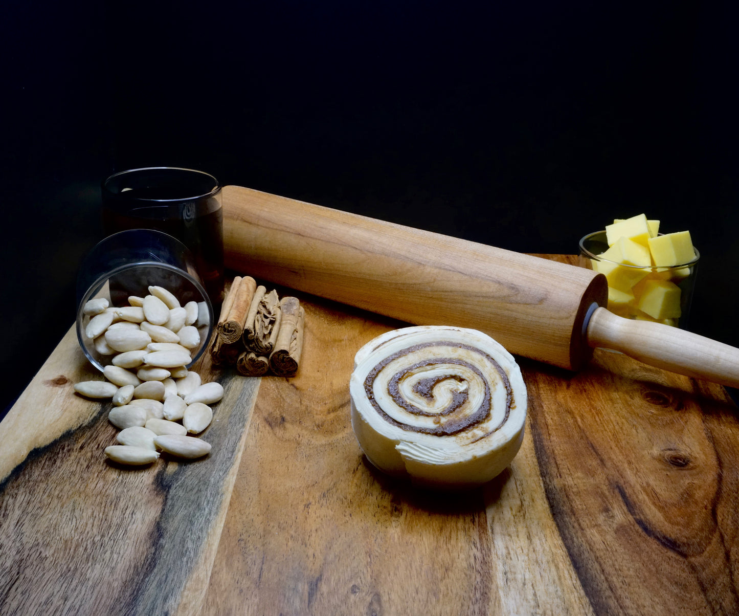 Extra Large Ready to Bake Maple & Pecan Scroll x 100