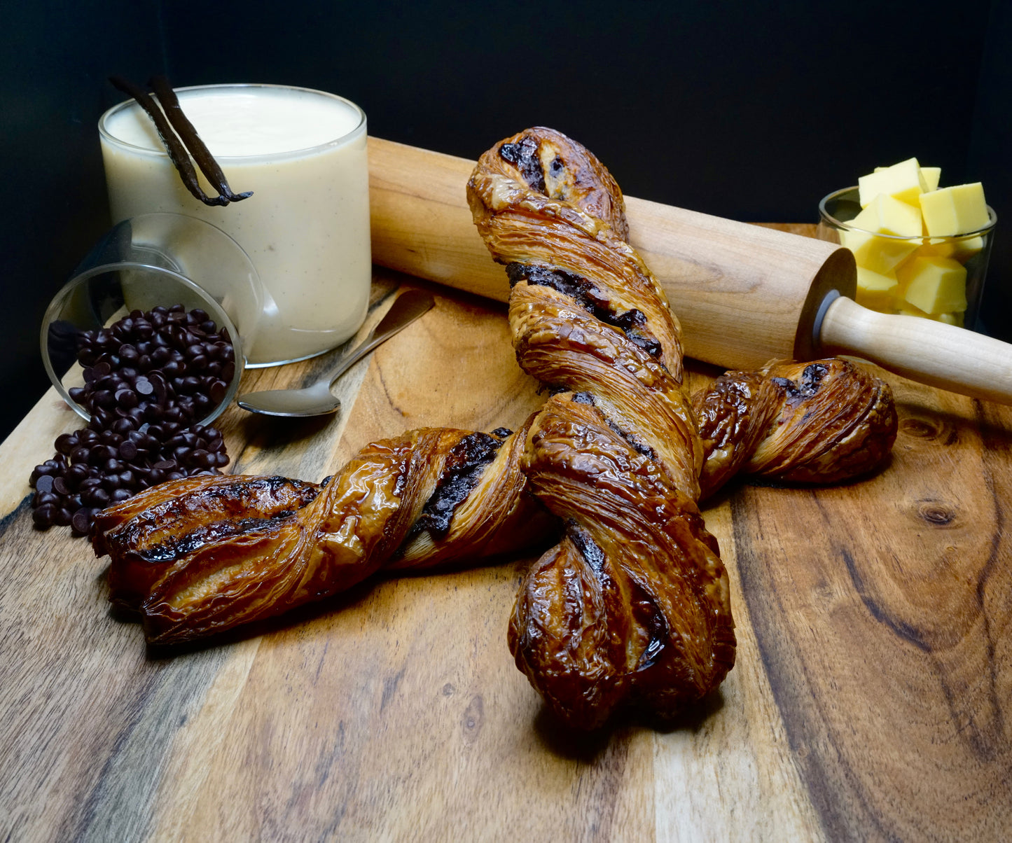Extra Large Chocolate & Vanilla Bean Twists x 100